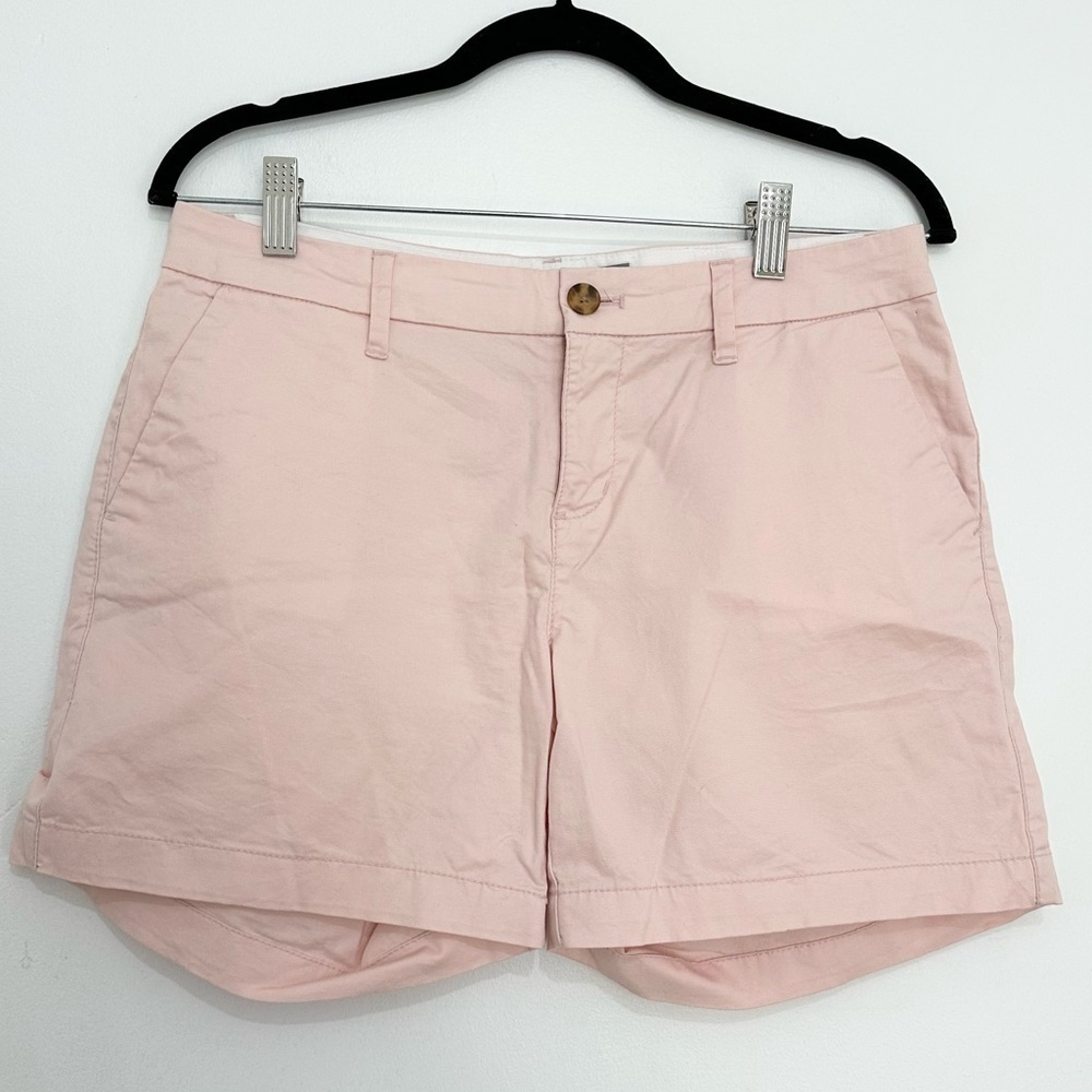 Old Navy chinos-khaki shorts size 2 pink Barbiecore